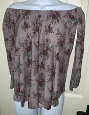 Urban Outfitters Truly Madly Deeply Gray Mauve Bardot Floral Swing Top SMALL EUC