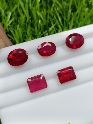 Red Imitation Gemstones Red Color Stones Faceted jewelry weight 24.65 cts - Picture 4 of 7