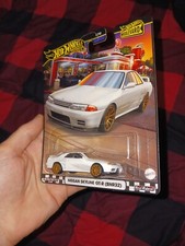 Hot Wheels Boulevard 99 Nissan Skyline GT-R BNR32 