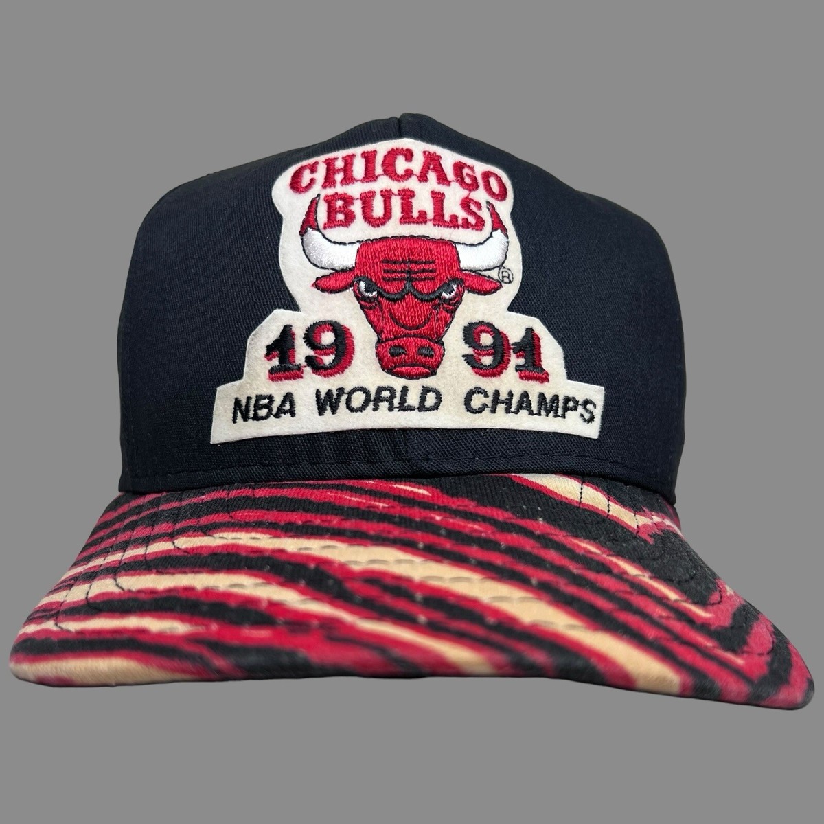 1991s ミッチェルアンドネス NBA シカゴ ブルズ チャンピオン キャップ 1991年 NBA シカゴ ブルズ 初優勝 チャンピオン キャップ 黒