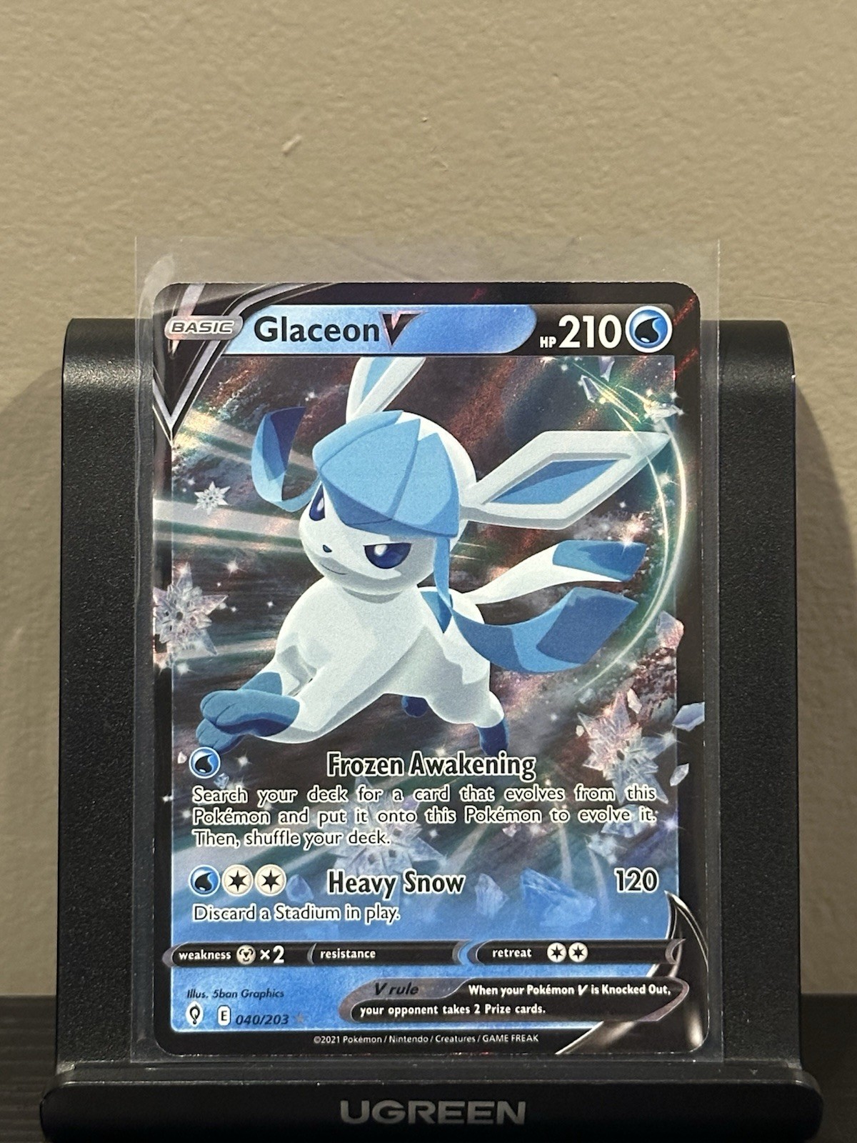Pokémon Evolving Skies Glaceon V 040/203 Ultra Rare Holo NM