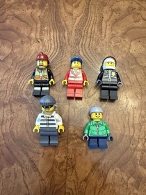 LEGO CITY: City Starter Set 60023 Complete With Instructions