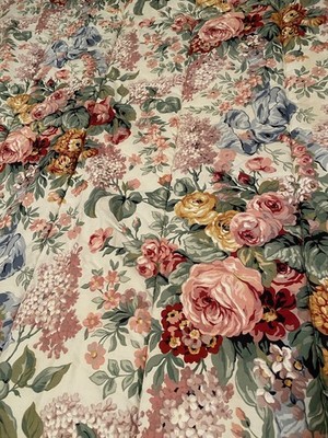 New Vintage1980s Ralph Lauren Allison King Comforter 100x92  Beautiful!