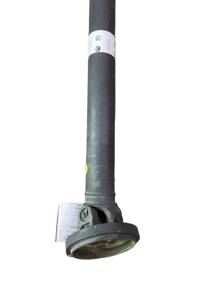22-23 JEEP WAGONEER OEM 5.7L 4X4 REAR DRIVE SHAFT PROPELLER SHAFT *13K MILES* - Image 4 of 4