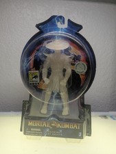 Raiden Mortal Kombat RARE COMIC CON - TOYS "R" US EXCLUSIVE Glow in Dark Signed
