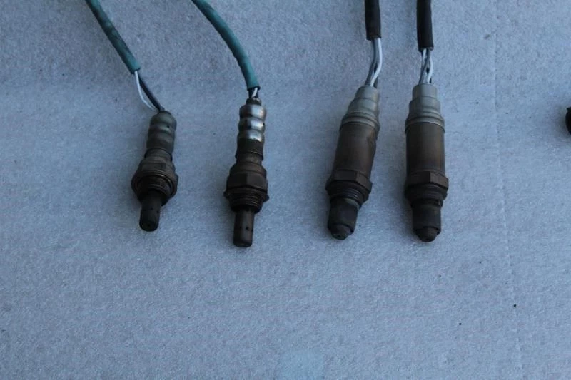 2001 2002 2003 2004 FORD MUSTANG OXYGEN SENSORS 4.6L M/T (2 OEM, 2 AFTERMARKET) - Image 2 of 4