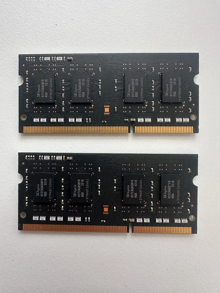 SK hynix 8GB (4GB x 2) DDR3L 1866MHz PC3L-14900S SO-DIMM Laptop RAM Memory - Image 2 of 2