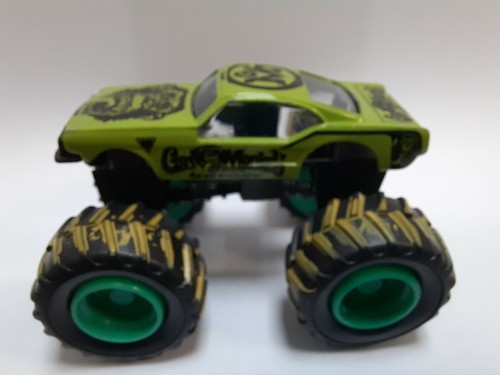 GUISVAL green Ford Mustang Gas Monkey G 1/64 Made in Spain vintage car coche - Imagen 8 de 9