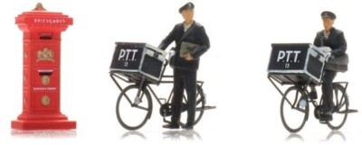 HO Artitec Postmen Bicycles #621.5870052 Hand Painted