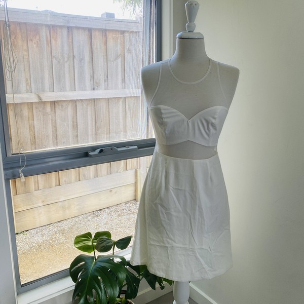 THURLEY Mesh White Sweetheart Sleeveless Zip Mini A-Line Dress Size 8 Australia
