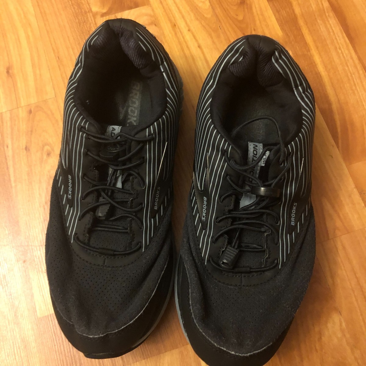 Brooks Addiction Walker Suede Mens Walking Shoes Wide 2E