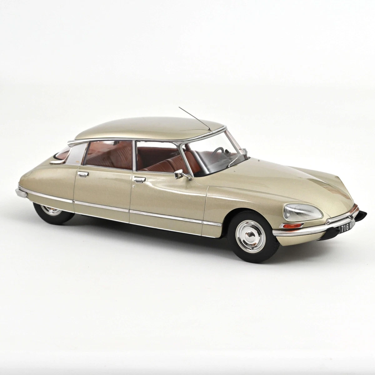 Citroen SM 1:12 Jouets Mont-Blanc | Acheter sur
