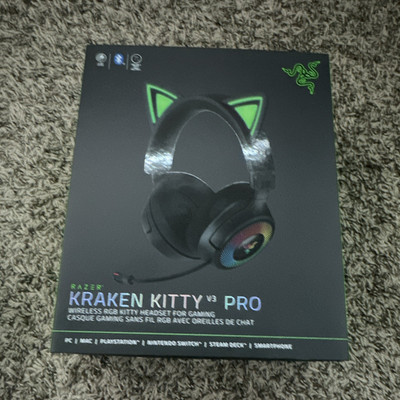 Razer Kraken Kitty V3 Pro Wireless RGB Headset Bluetooth/USB Surround Black