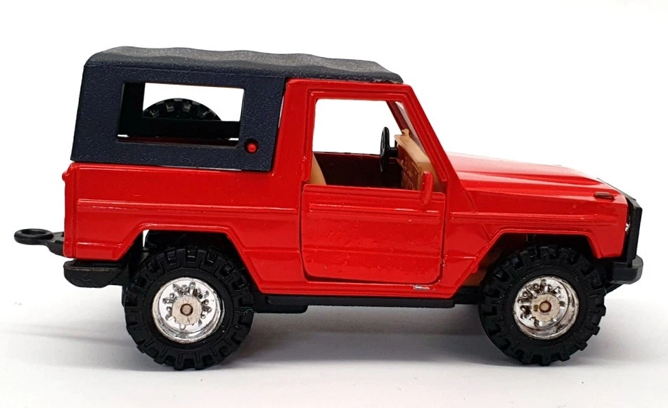 Gama Mini escala 1/40 1150 - Mercedes Benz Gelandewagen - rojo/negro Foto 3 de 4