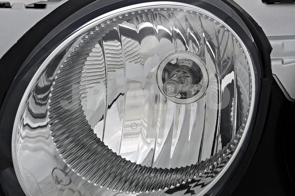 For 2005-2007 Buick LaCrosse Allure Headlight Halogen Set Pair - Image 3 of 4