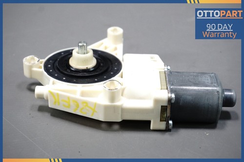 2008-2014 Mercedes W204 C350 Front Right Passenger Side Window Regulator Motor - Picture 7 of 10