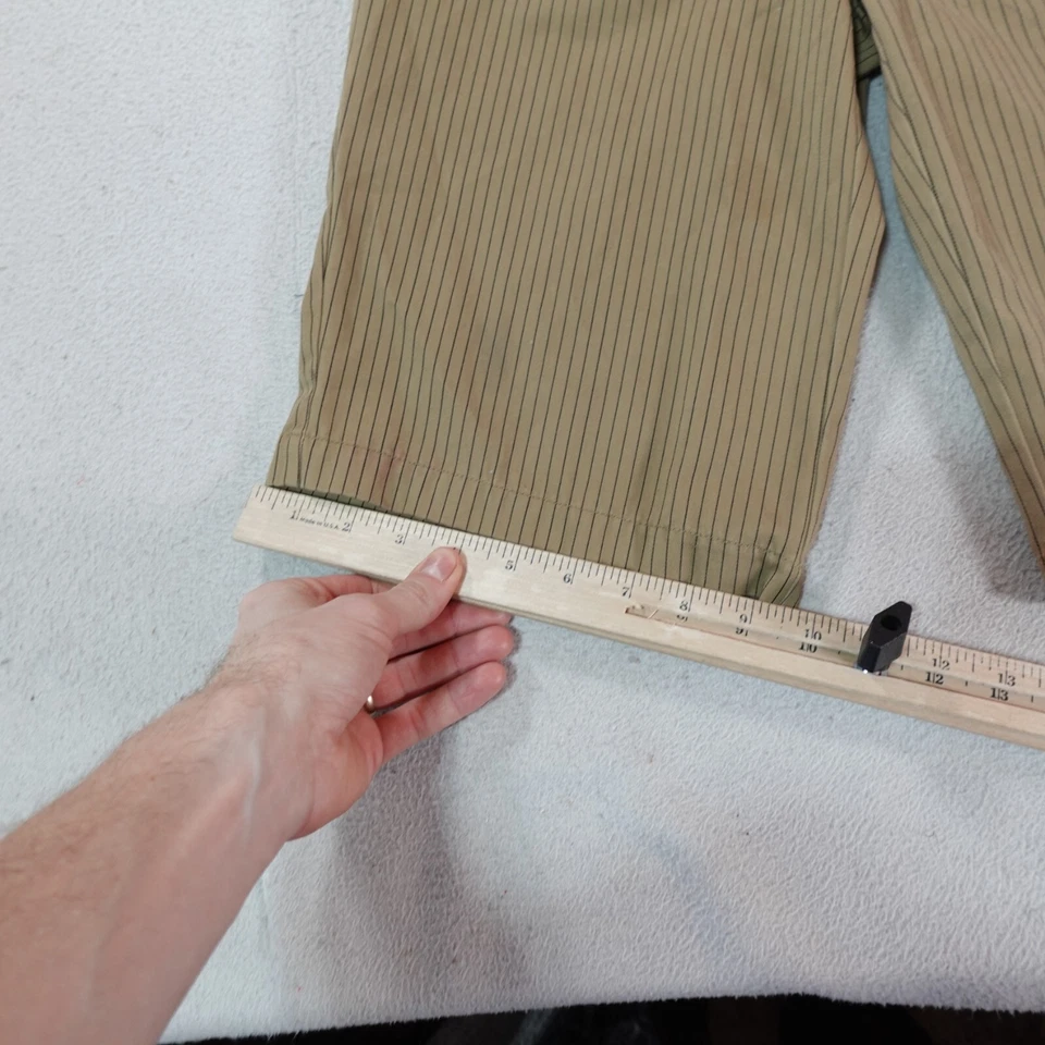 Y2K Volcom Shorts Mens 28 Tan Striped Skater Straight Flat Front Grunge 28x11 - Image 4 of 4