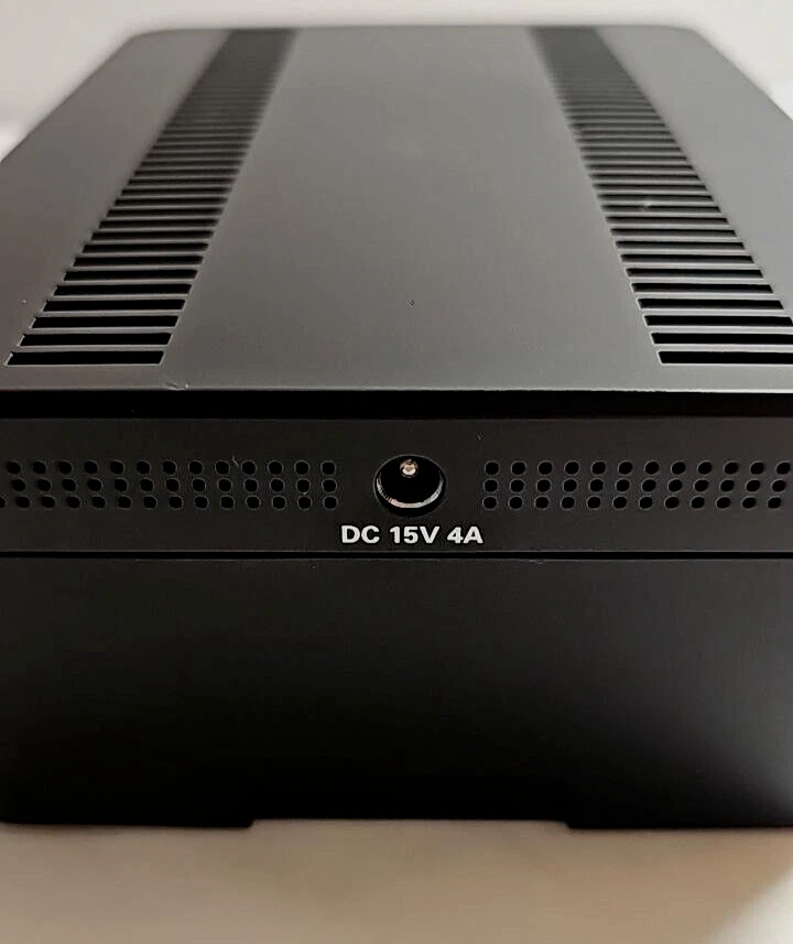 Tripp Lite 7 USB A C Charging Station Quick Charge Port Hub Smartphone Tablet - Image 4 of 4