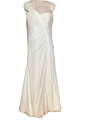 pronovias one shoulder dress KLEYNA | Mermaid wedding dress with asymmetrical neckline
