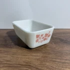 VTG Pyrex Pink Gooseberry 1.5 Pint 0502 Refrigerator Dish NO LID  Mint Condition