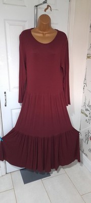 Saint + Sofia Maxikleid Damen Größe UK 14, Burgunderrot Langarm Stufen Freizeit.
