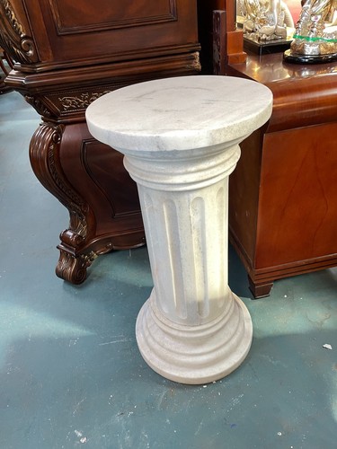 White Marble Roman Style Pedestal - Picture 4 of 10