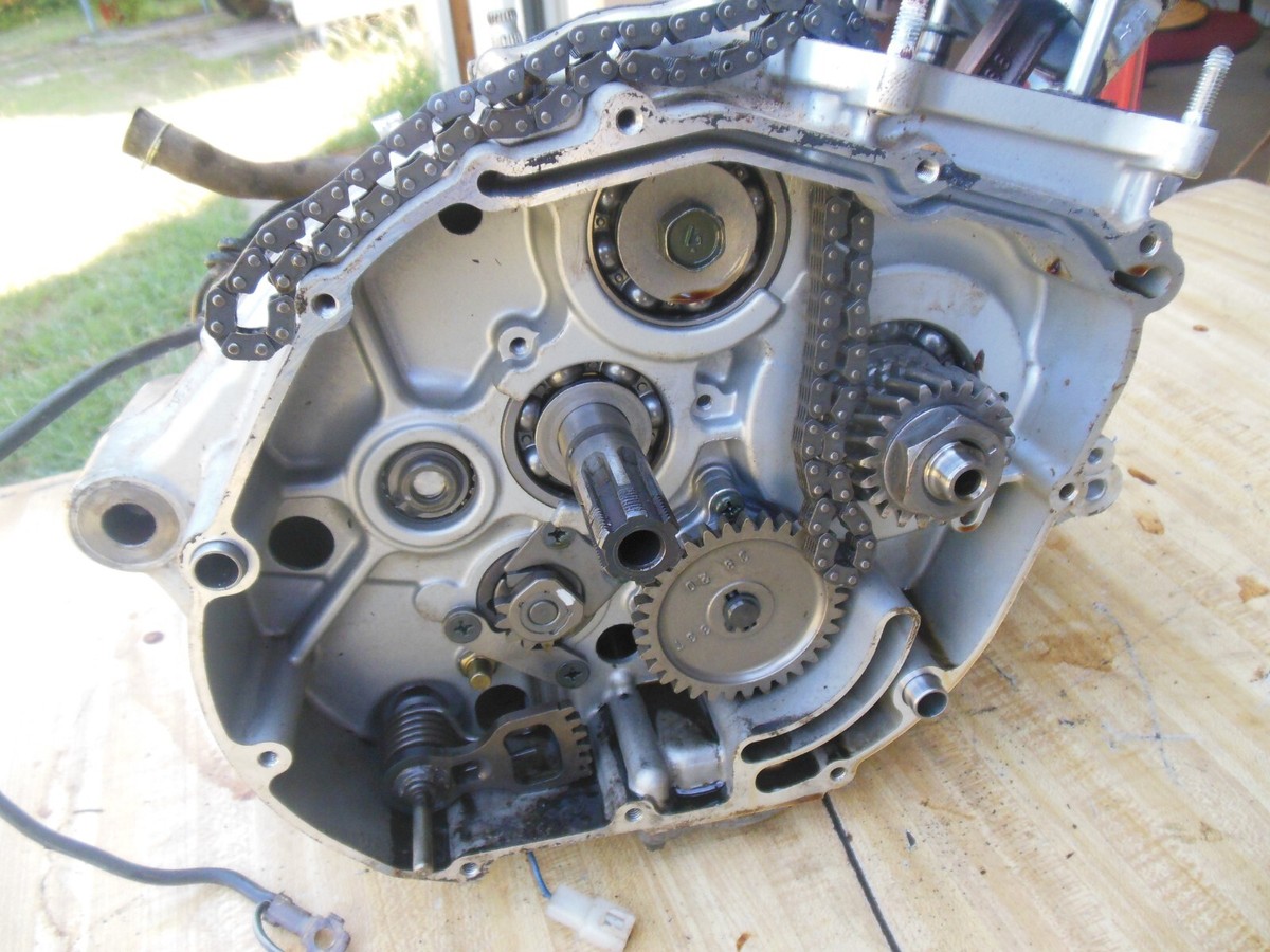 99-2010 2006 Suzuki GZ250 GZ 250 ENGINE LOWER BOTTOM END