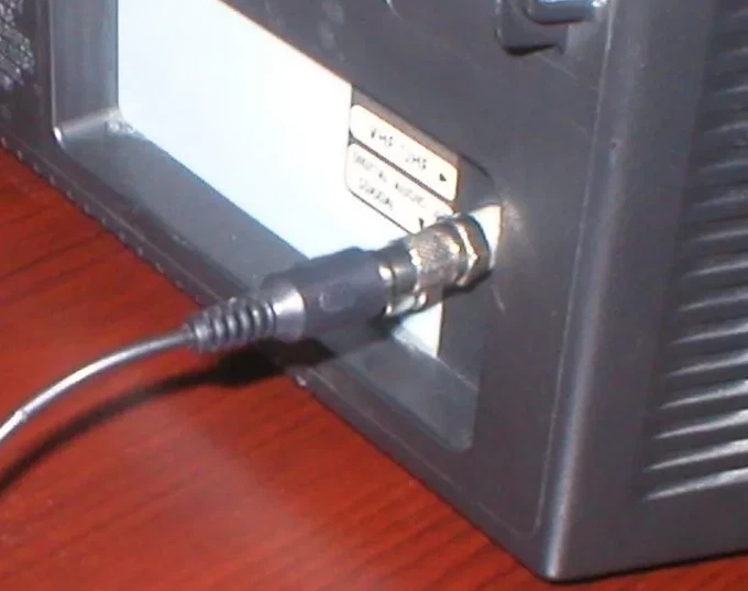 12Ft RCA Video Cable & RF Coax TV Adapter for the Nintendo NES System NEW - Image 3 of 4