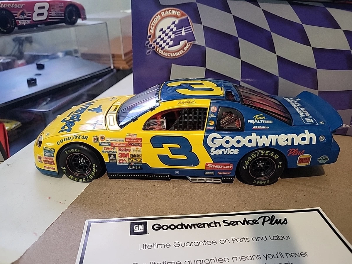 Dale Earnhardt 1:18 Scale Diecast Racing Cars 1999 Vehicle Year