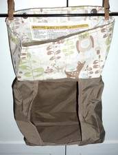Graco Pack n Play Snap On Diaper, Wipe Storage Cute Animal Print/Brown Free SHIP