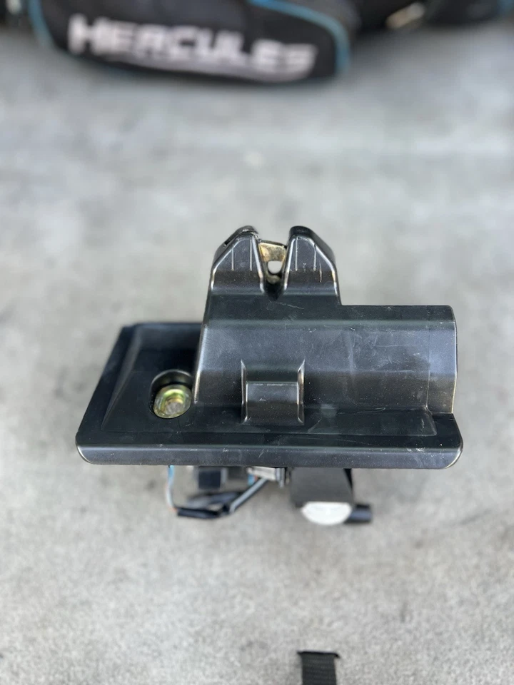 96-03 Mercedes W202 C280 C230 E320 CLK430 Rear Trunk Lid Lock Latch Cylinder OEM - Image 3 of 4