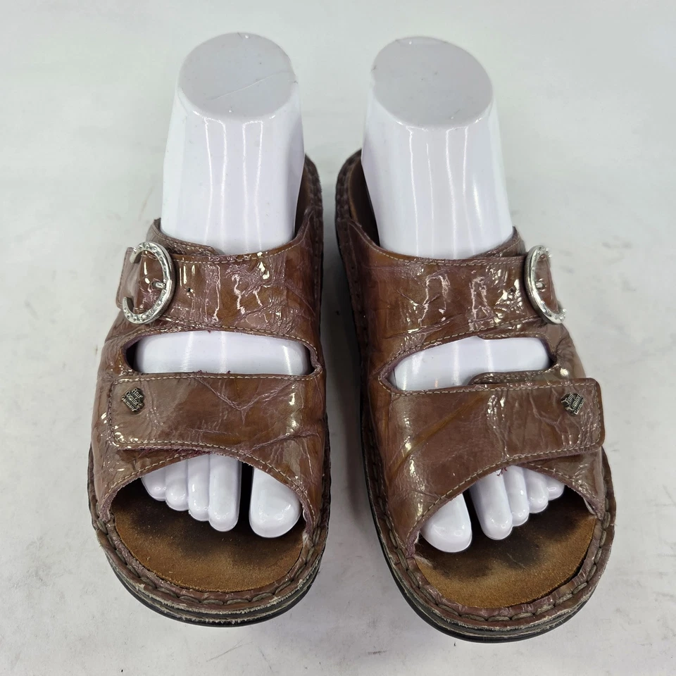 Sandalias Finn Comfort Jamaica Talla 38 EE. UU. 7,5 Marrón Charol Slides Zapatos Foto 3 de 4