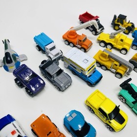 Huge Lot Micro Machines Mano Racers Mini Cars Collectors Lot 30 Plus Cars Assort