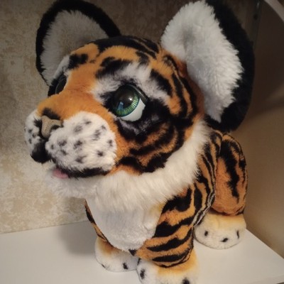 FurReal Roarin' Tyler The Playful Tiger Interactive Plush Toy 2016 Works