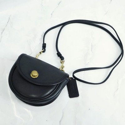 COACH 246 German Snap Shoulder Bag Club Tan Leather Black Logo Charm Vintage