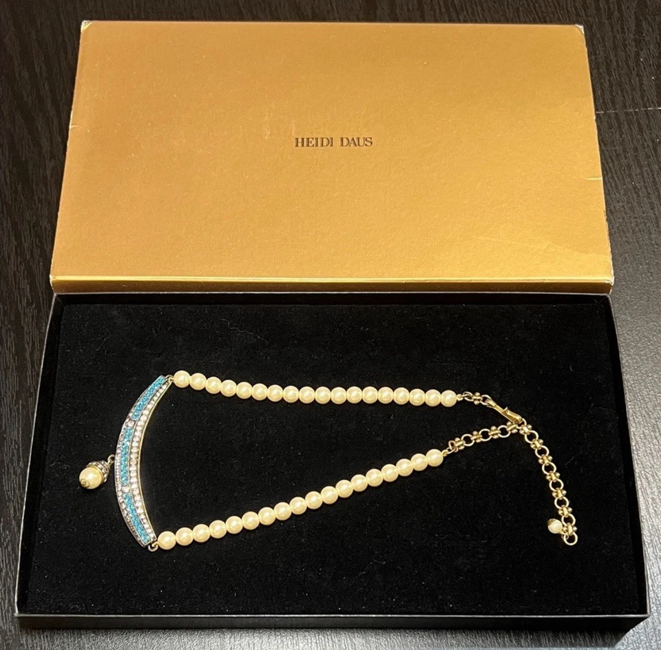 Collar De Colección Heidi Daus Firmado Perla Gota Azul Cristal Transparente Estrás Acentos Foto 2 de 4