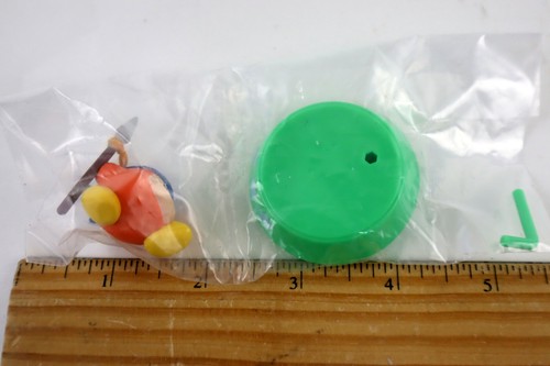 Kirby Dream Land Bandana Waddle Dee Figure Discovery Gacha NIP - Picture 2 of 4