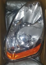 Eagle Eyes FL001-B001R Headlamp Halogen Right Hand Side for Freightliner