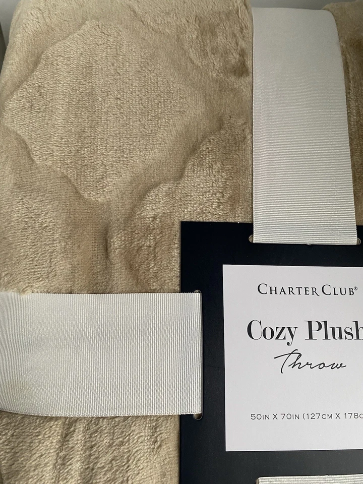 Charter Club Acogedor Tiro de Peluche, Color Beige, 50” x 70”, Poliéster Foto 3 de 4