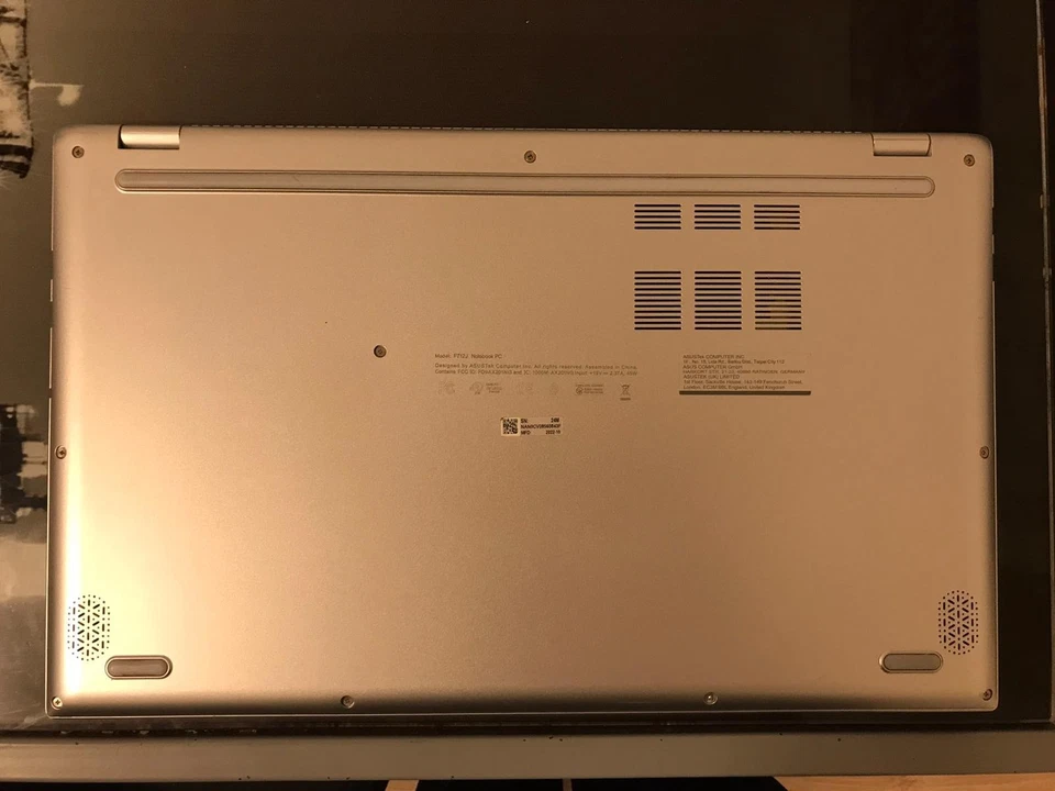 ASUS VivoBook F712J 17,3" Intel(R) Core(TM) i7-1065G7 16GB RAM 477GB SSD - Bild 2 von 4