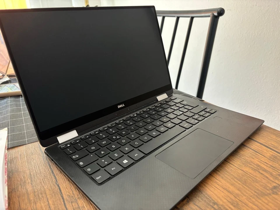 Dell XPS 13 9365 13” (512GB SSD, Intel Core i7-7Y75, 1.30GHz, 8GB) Laptop Silver - Image 2 of 4