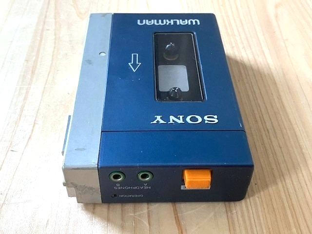 Beautiful SONY Walkman TPS-L2 Cassette Player Stereo 1st Gen Japan