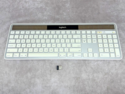 Logitech K750 Wireless Solar Keyboard for Mac   Solar Charged w/ Dongle