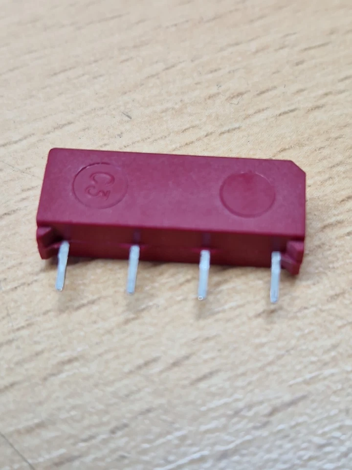 C-45013B Dry Reed Relay 5V Coil SPNO HE3600 SIL 4 pin - Image 3 of 4