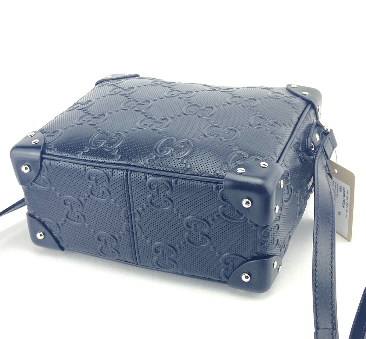 New Authentic Gucci GG Embossed Black Leather Unisex Messenger Bag