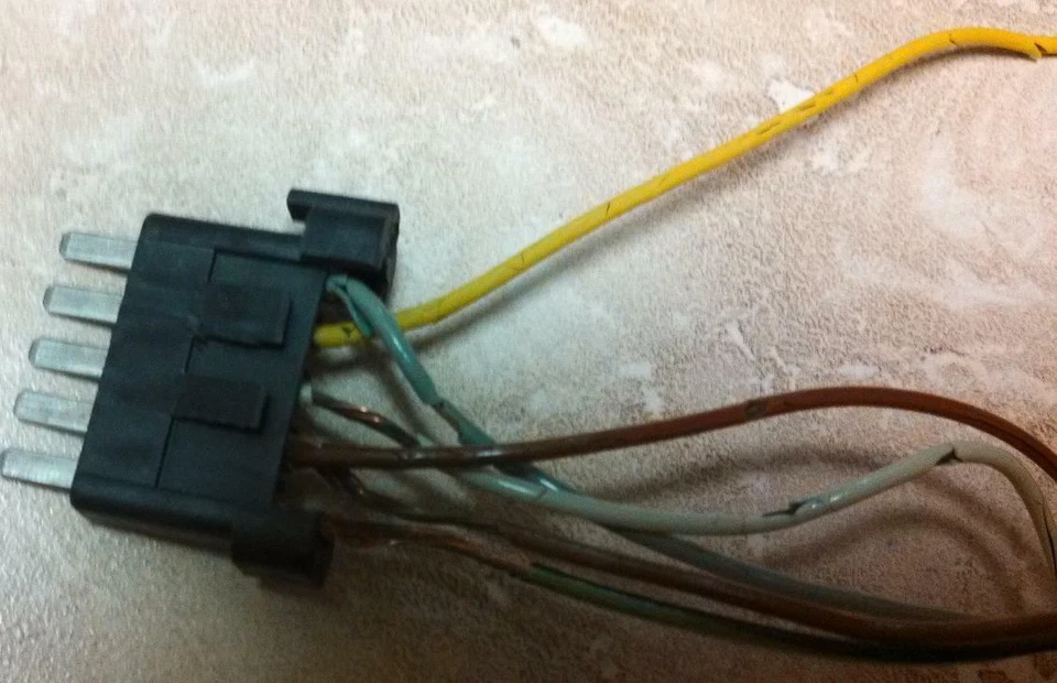 Kit de conector de arnés de cables de faros izquierdo o derecho para DC109 Mercedes Benz W203 Foto 3 de 4