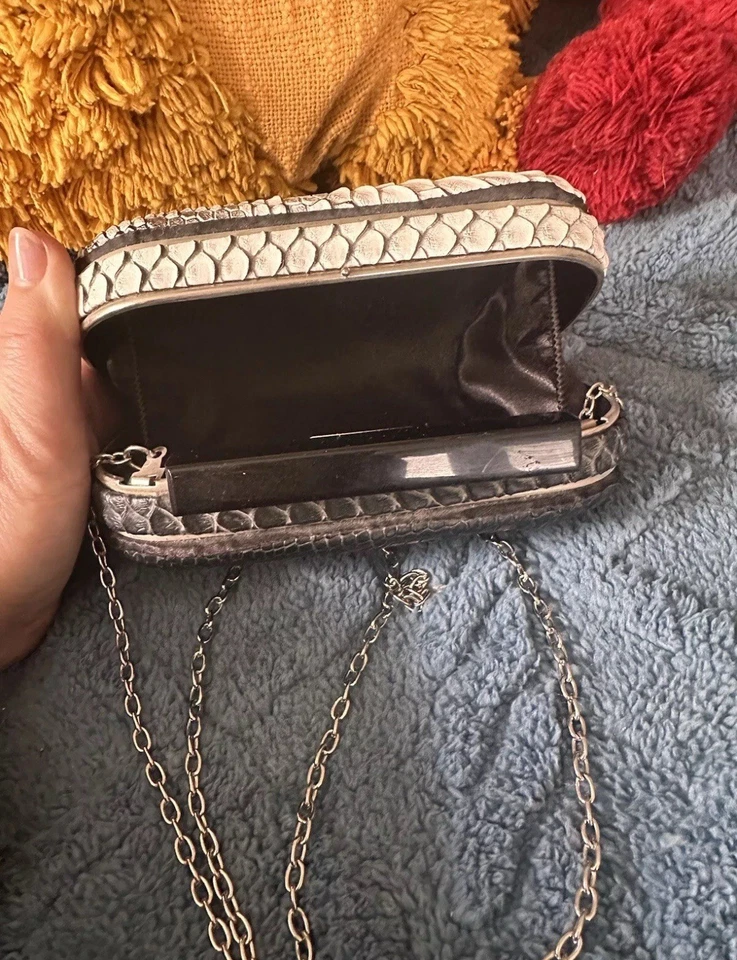 Next Hard Shell Snake Skin Design Bag! 🎈🥳 🎉 - Image 2 of 4