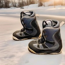 Stivali da snowboard Burton Freestyle taglia 6 usati buone condizioni