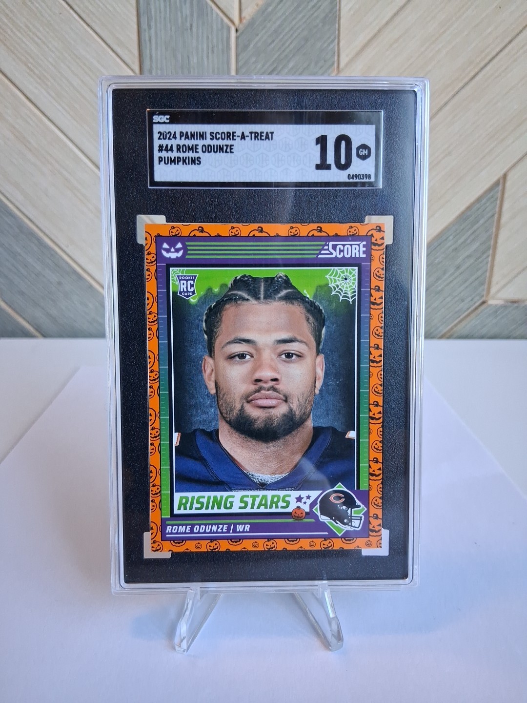 2024 Panini Score-A-Treat - Rising Stars Rome Odunze #44 Orange Pumpkins SGC 10