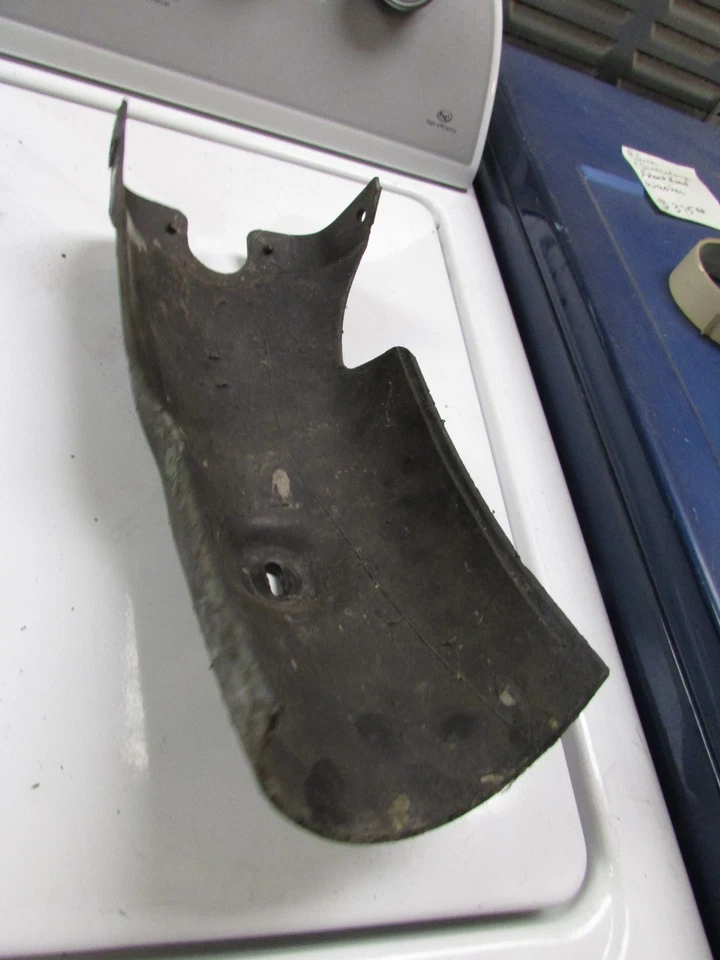 Yamaha DT100 1978 rear fender,OEM lower rear fender,inner mud guard - Image 4 of 4